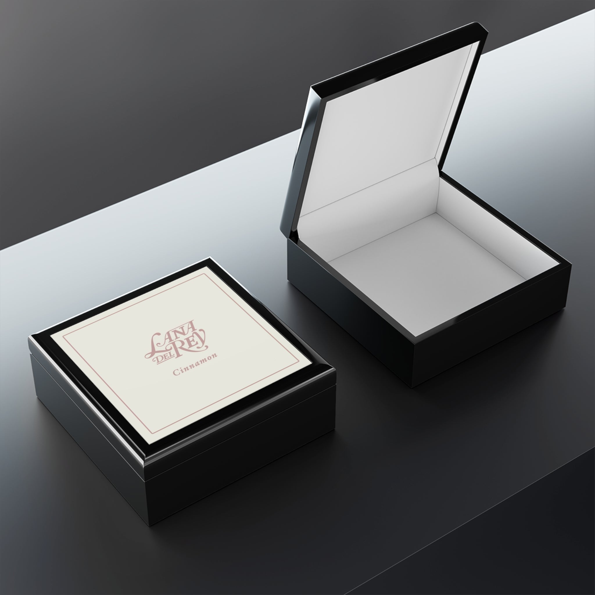 Chic Jewelry Box - Lana Del Rey 'Cinnamon' Design