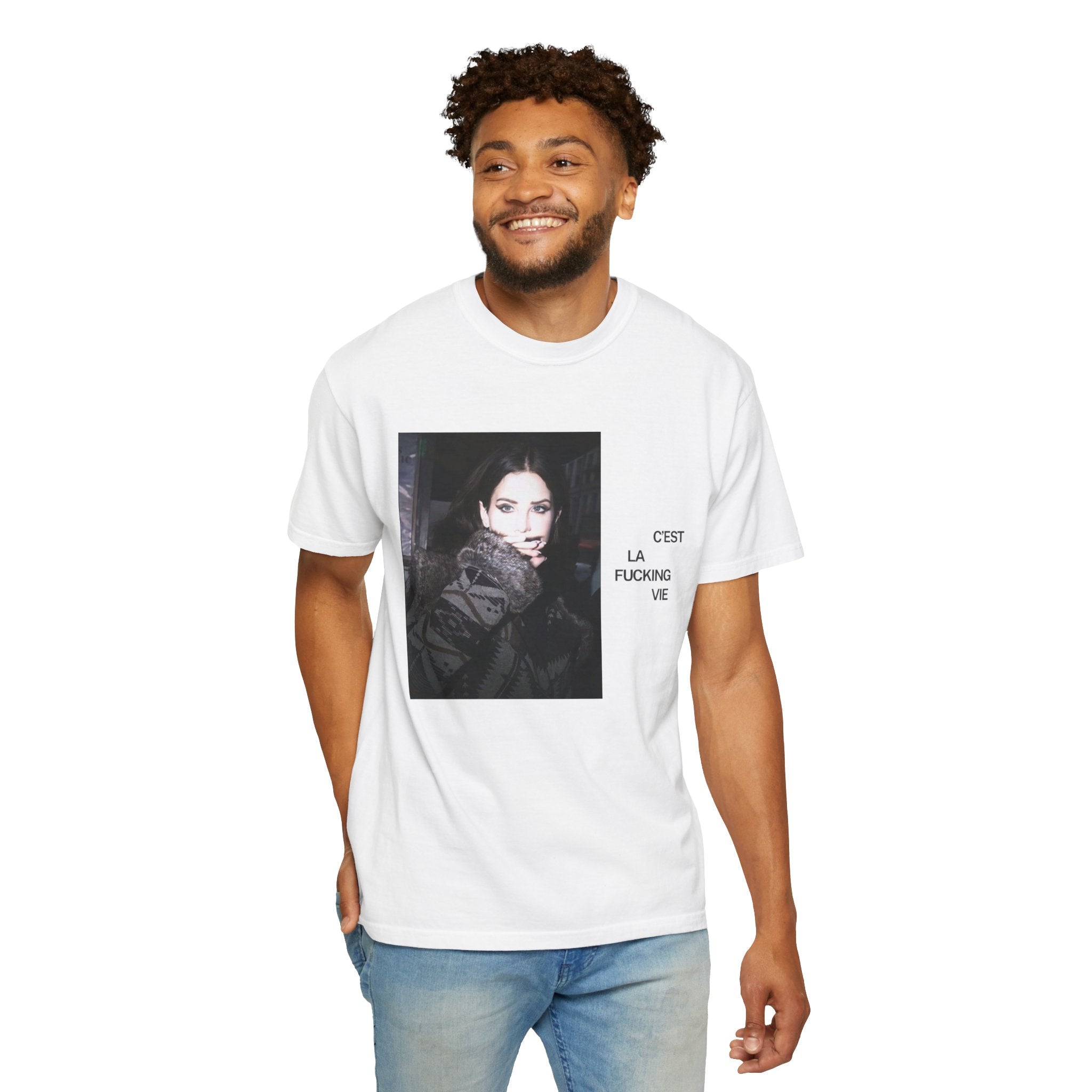 'C'EST LA FUCKING VIE' - Lana Del Rey T-Shirt Unisex