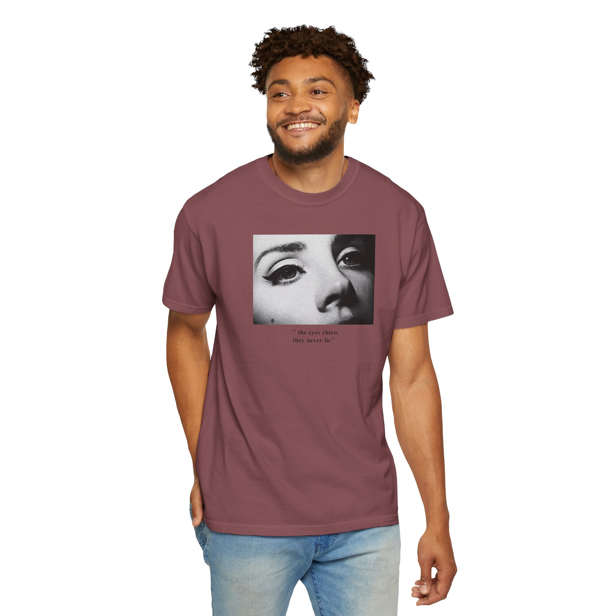 "the eyes chico'' - Lana Del Rey T-Shirt Unisex