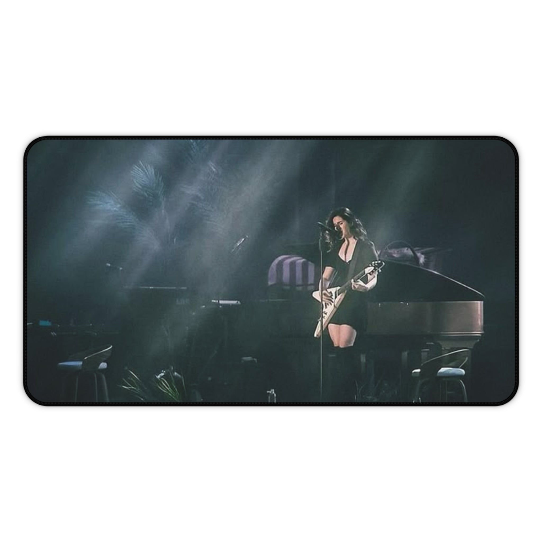 Stylish Lana Del Rey Desk Mat