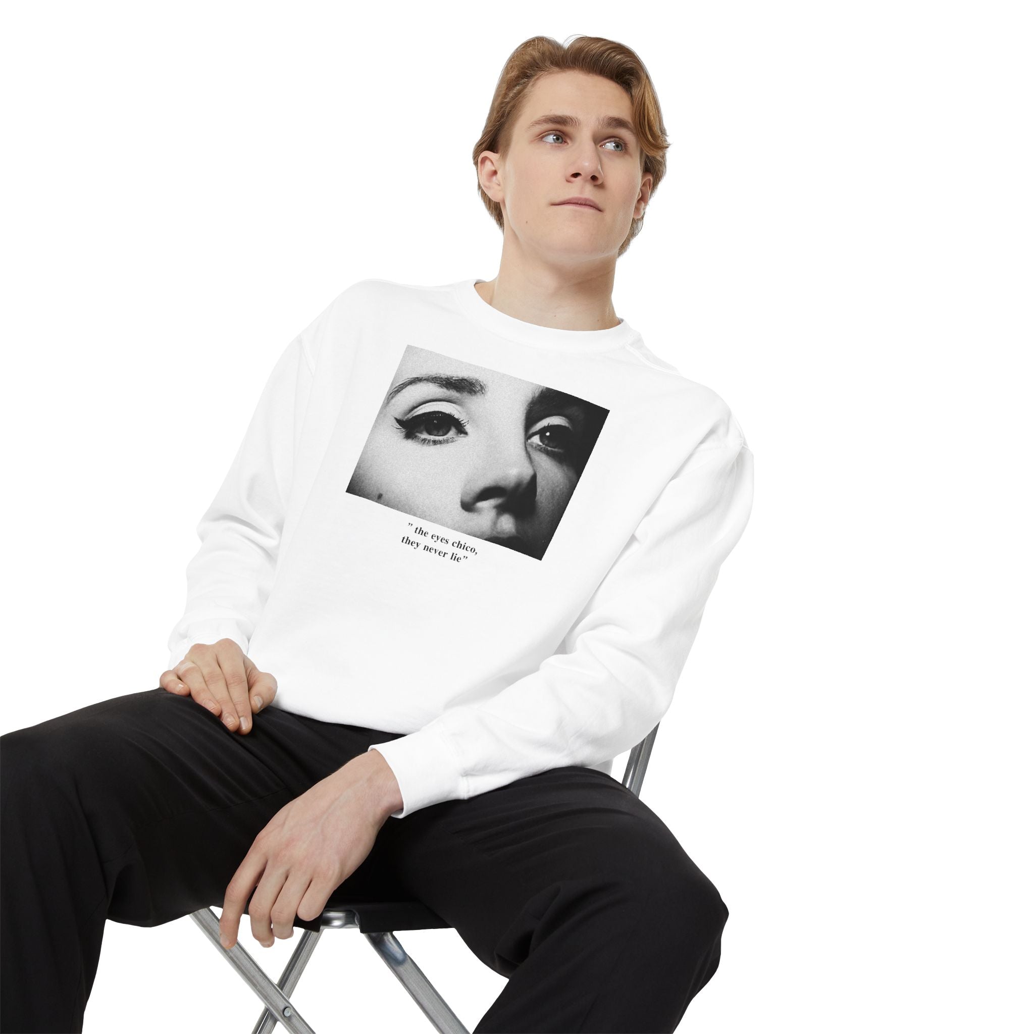"the eyes chico'' - Lana Del Rey Sweatshirt Unisex